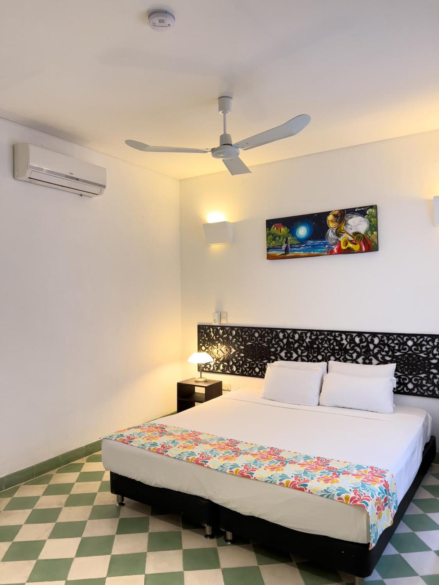 Hotel Puerto Pelicano Σάντα Μάρτα Εξωτερικό φωτογραφία